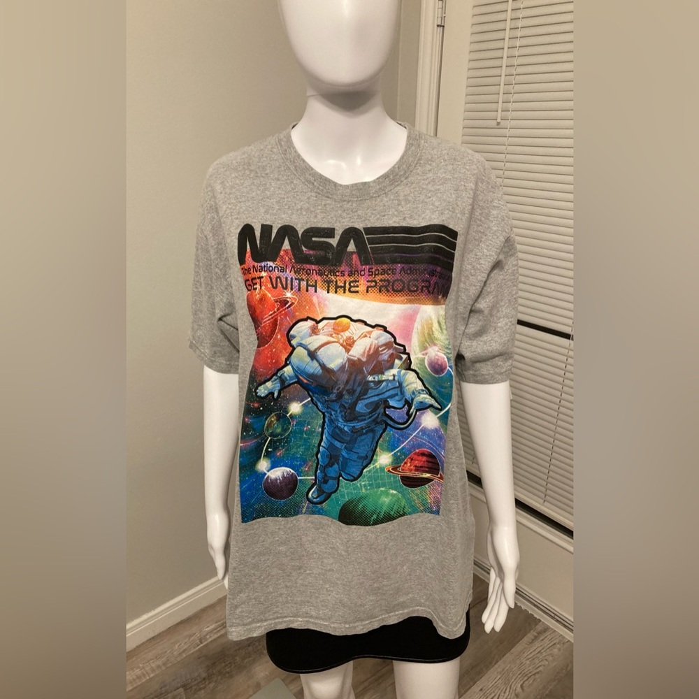 Akademiks Mens NASA Grey T-Shirt Graphic Get With The Program Sz L